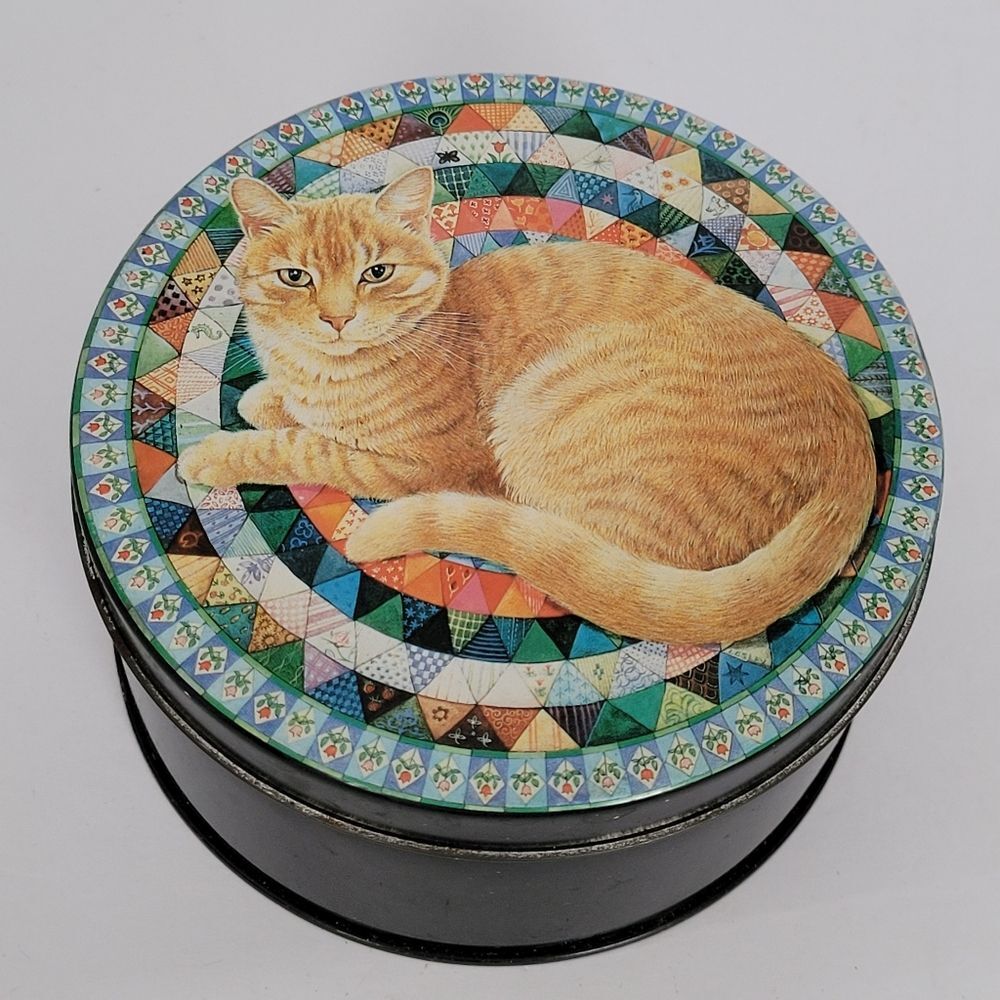 Hunkydory Decorative Cat Cookie Tin Jar